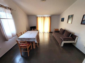 Apartment house Dumici